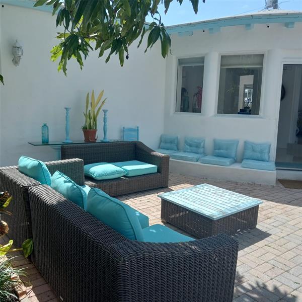 6910 Rue Notre Dame, Miami Beach, FL 33141 House Rental in Miami