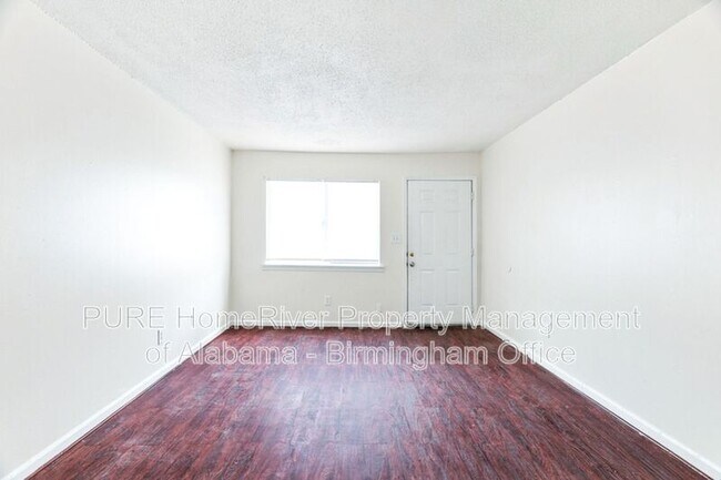 Building Photo - 8017 1st Ave S