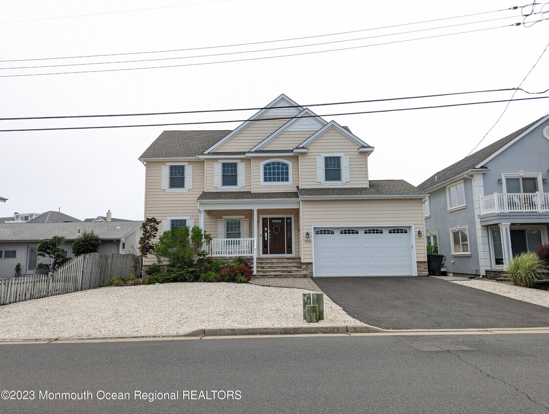 Foto principal - 1748 Bay Isle Dr