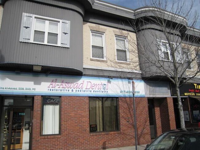 Building Photo - 1102 Broadway