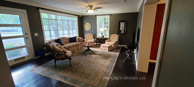 Foto del edificio - 402 Church St NE