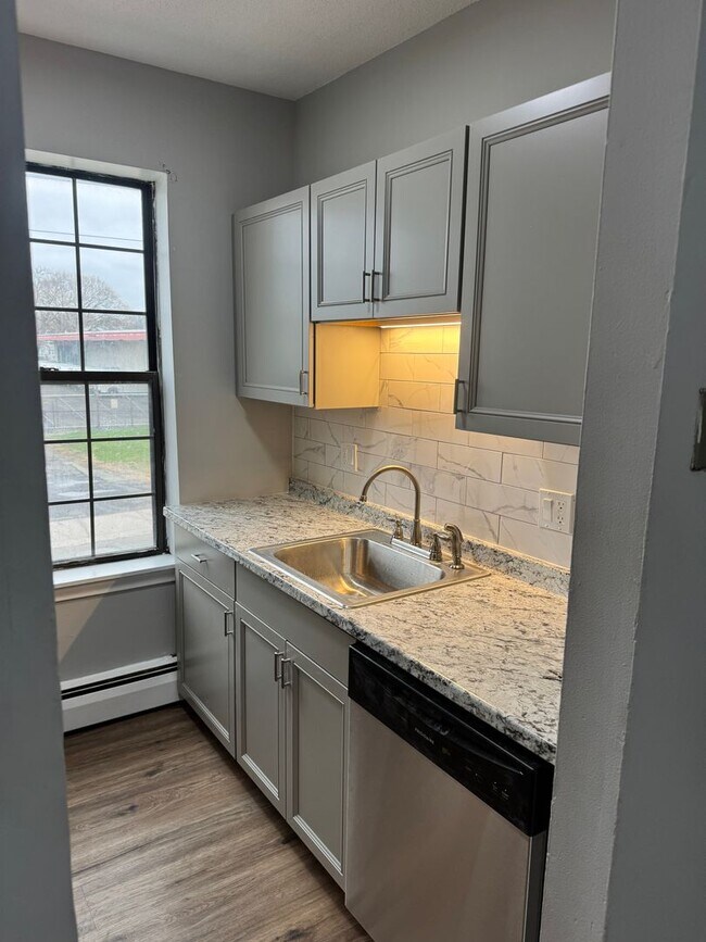 Foto del edificio - 1 bedroom, 1 bathroom downtown Hartford ct