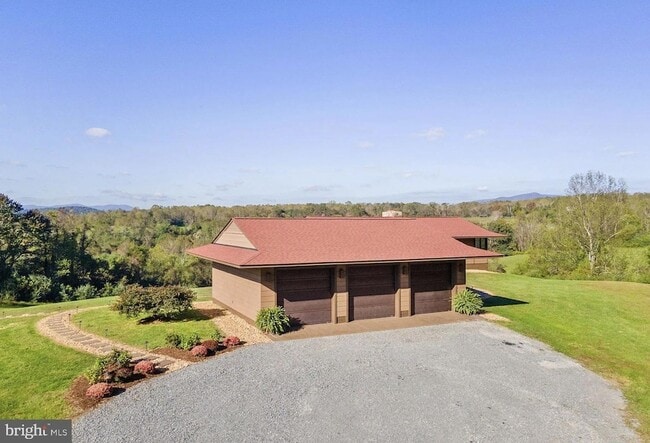 Building Photo - 72 Jordans Rd