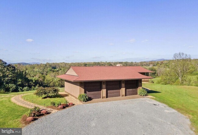 Foto del edificio - 72 Jordans Rd