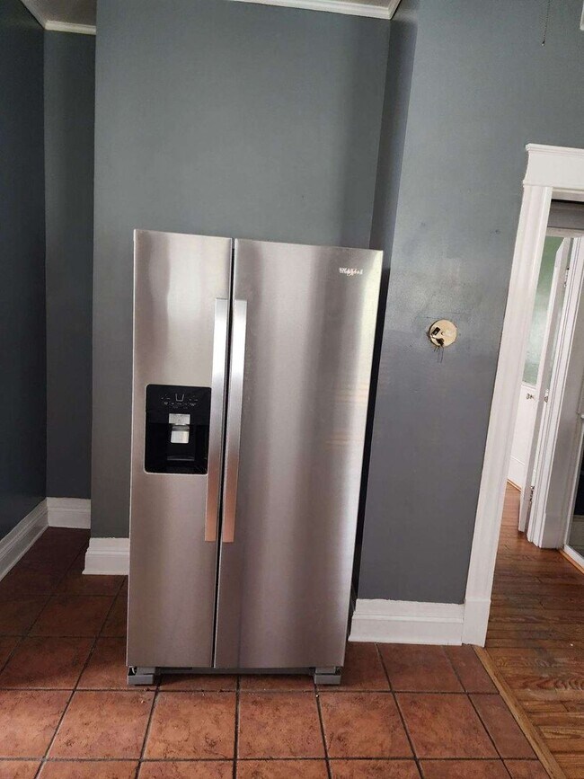 Foto del edificio - 2 Bedroom 2 bath house 1850 Square Foot!! Lots of Room!!