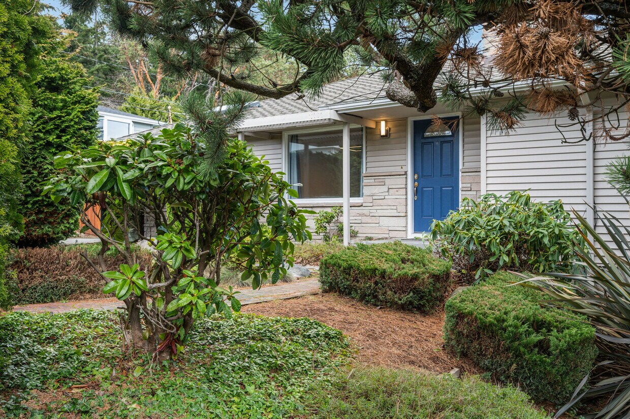 11926 28th Ave SW, Burien, WA 98146 House Rental in Burien, WA