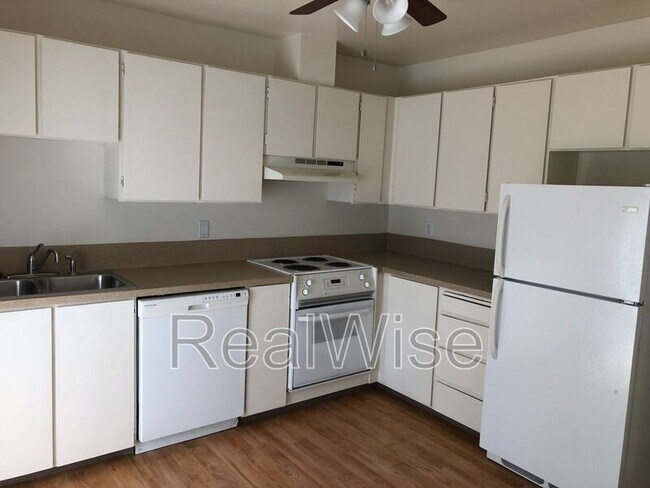 Foto del edificio - 13423 SE Stark St