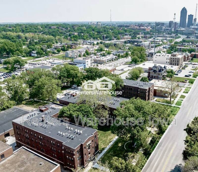 Foto principal - 2305 Grand Ave