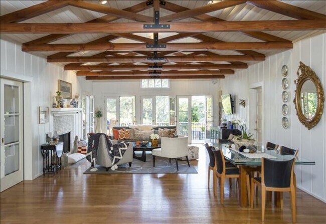 Foto del edificio - 1518 Olive Ln