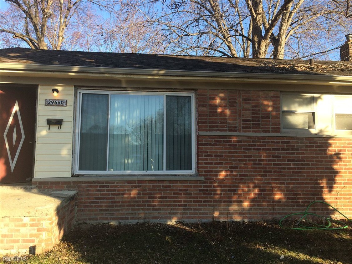 Primary Photo - 29660 Spring Arbor Dr
