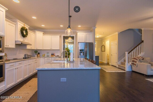 Foto del edificio - 75 Fletcher Ln