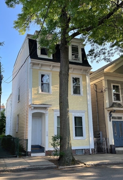 Building Photo - 110 Spring St