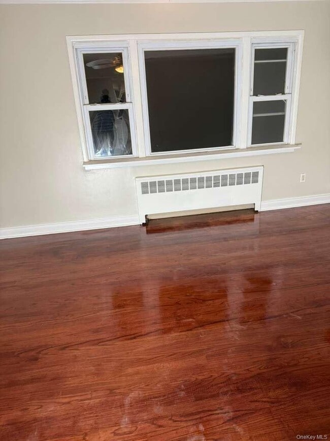 Foto del edificio - 168 Bennett Ave