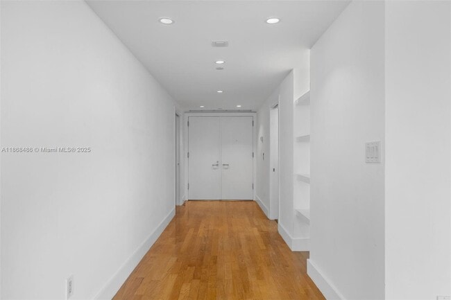 Foto del edificio - 2127 Brickell Ave