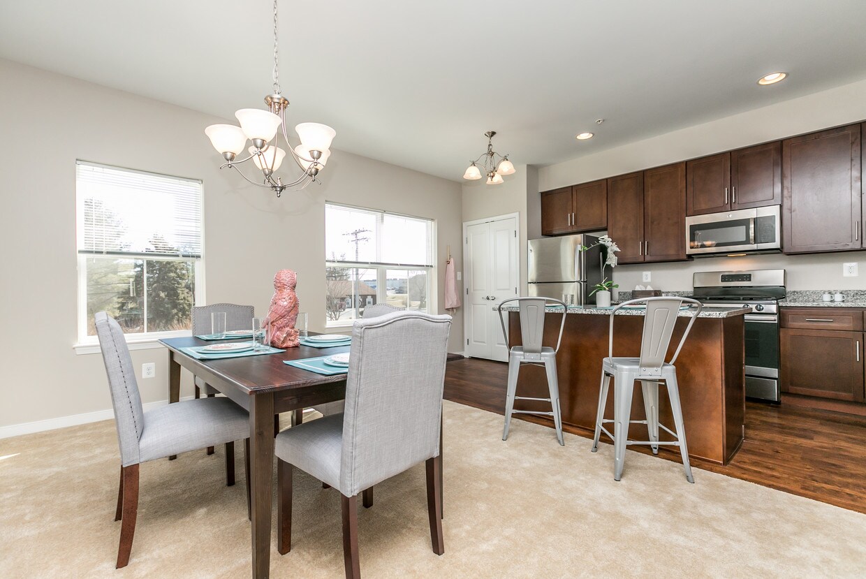 Townes at Pine Orchard Apartments Ellicott City, MD