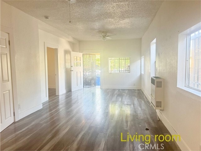 Building Photo - 206 W 52nd Pl