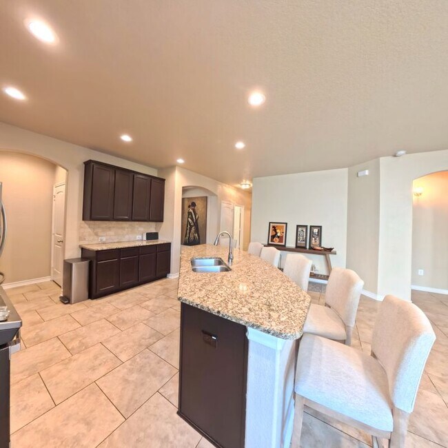 Foto del edificio - 18007 Muir Glen Dr