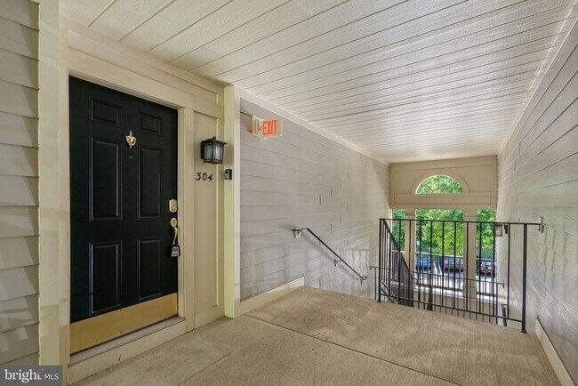 Foto del edificio - 111 Timberbrook Ln
