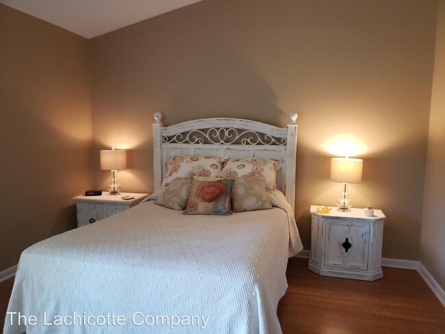 Foto del edificio - 3 br, 2 bath Apartment - 6-7 Tall Pines Way