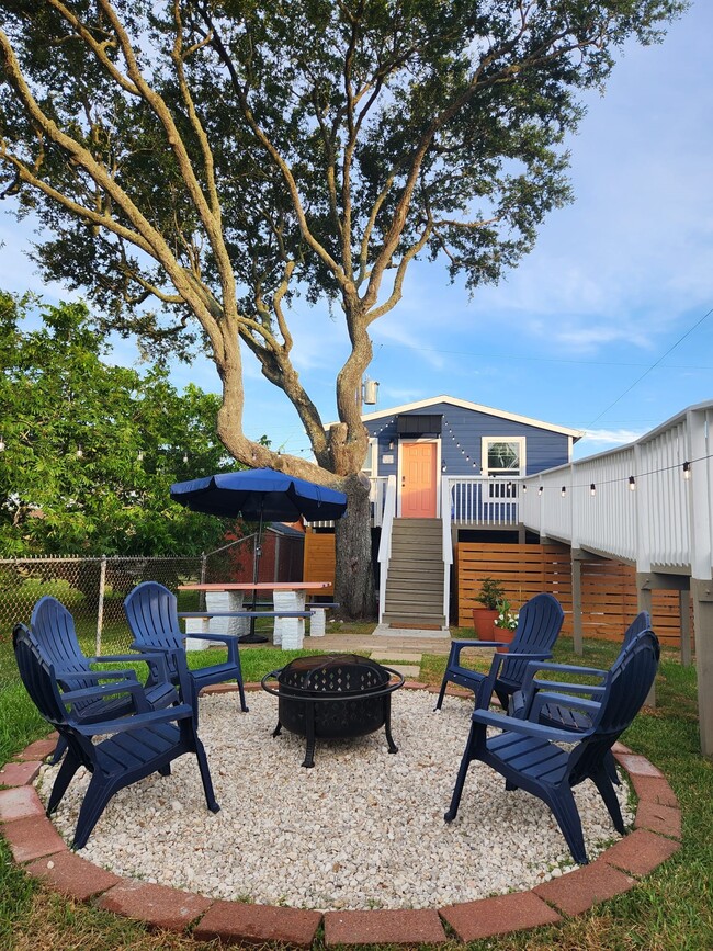 Building Photo - 4517 Avenue K