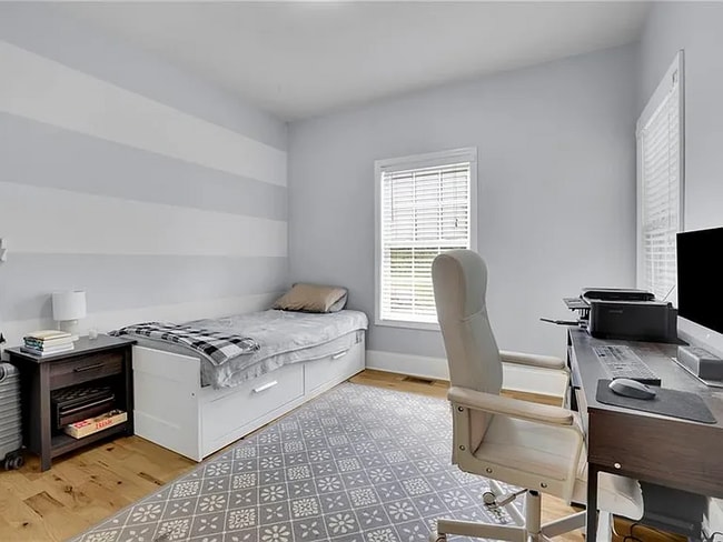 Foto del edificio - 41 Spring Ln NW