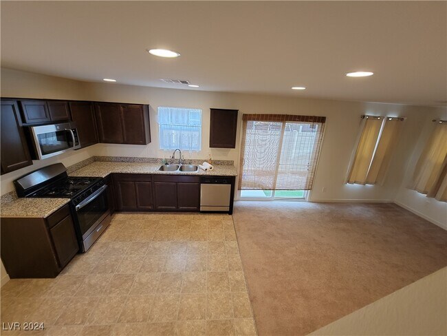 Building Photo - 3659 Via Alamo Ave