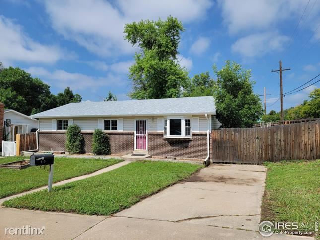 Building Photo - 3 br, 1 bath House - 1613 i Longs Peak Dr