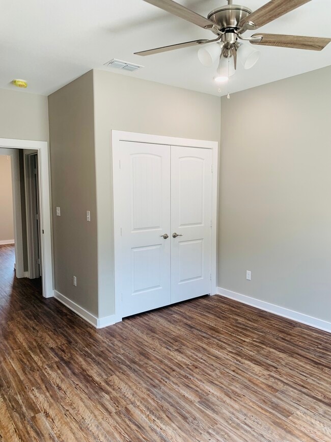 Building Photo - Chestnut (440)