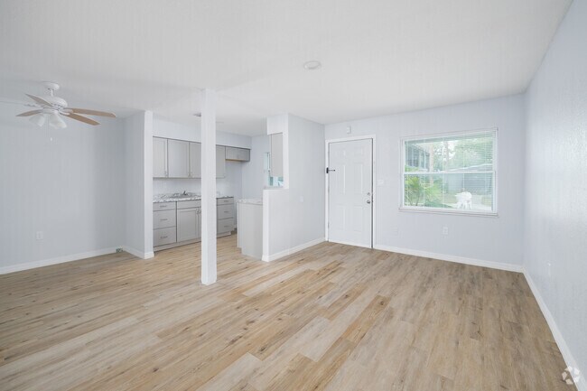 1 habitación, 1 baño - 800 pies cuadrados - Sala de estar - Eastbrook Apartments