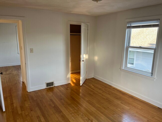 Foto del edificio - 178 Newbury Ave