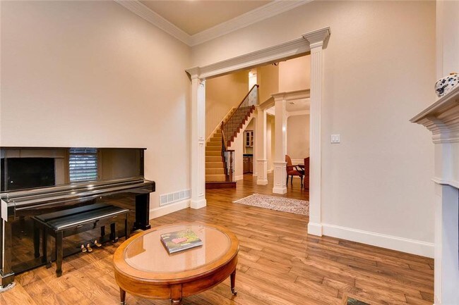 Building Photo - 4552 Tuscany Dr