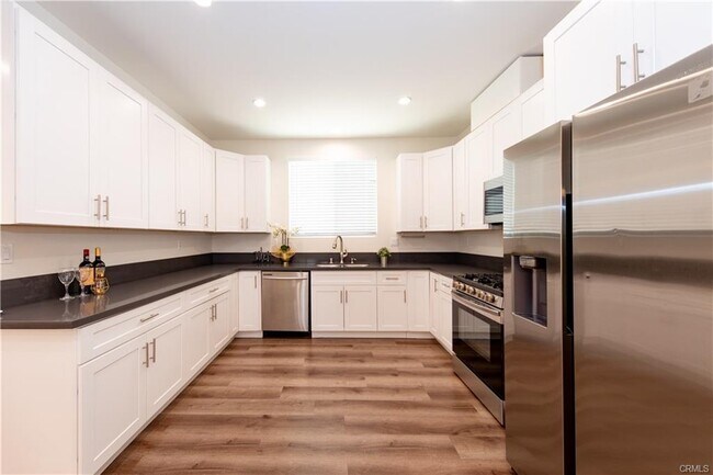 Foto del edificio - 22849 Macfarlane Dr