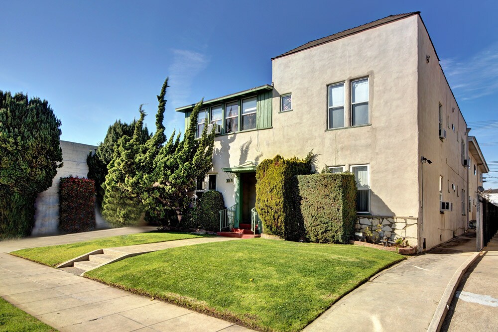 Primary Photo - 1211 S Crescent Heights Blvd
