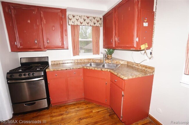 Building Photo - 44291 Bemis Rd