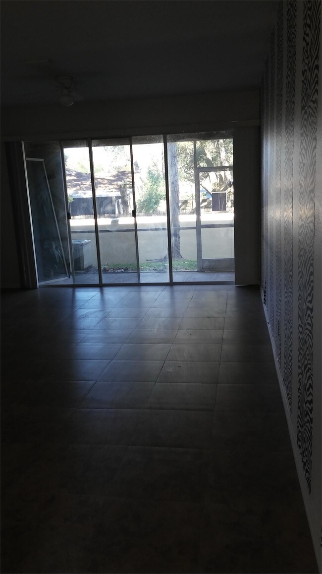 Building Photo - 2617 Chelsea Manor Blvd