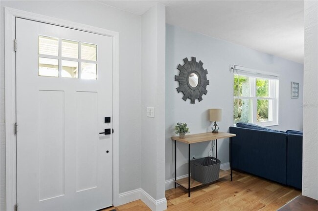Foto del edificio - 909 Bentwood Ln