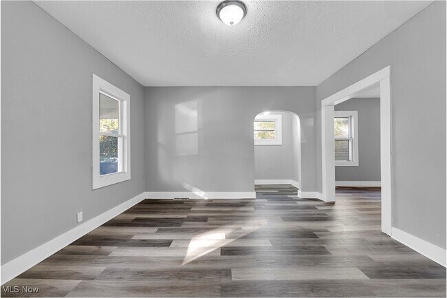 Foto del edificio - 2115 W 96th St