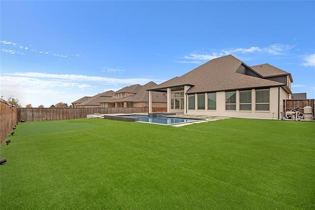 Foto del edificio - 1520 Chisholm Trail