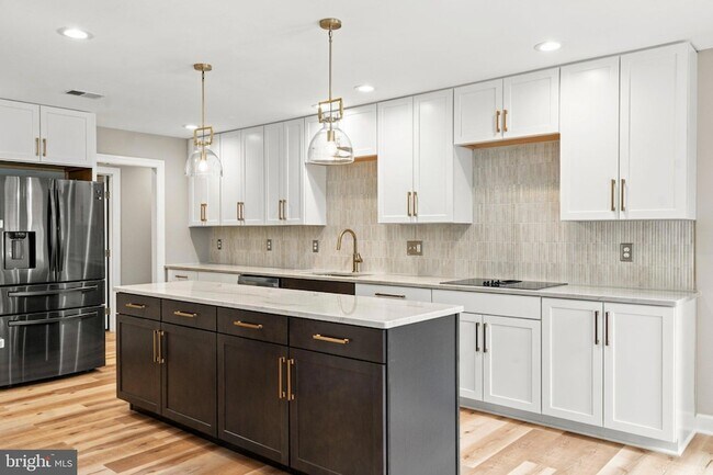 Foto del edificio - 41433 Red Hill Rd