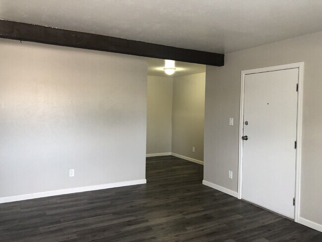 Building Photo - 3633 S Sheridan Blvd