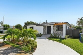 Building Photo - 5152 SW 6th St