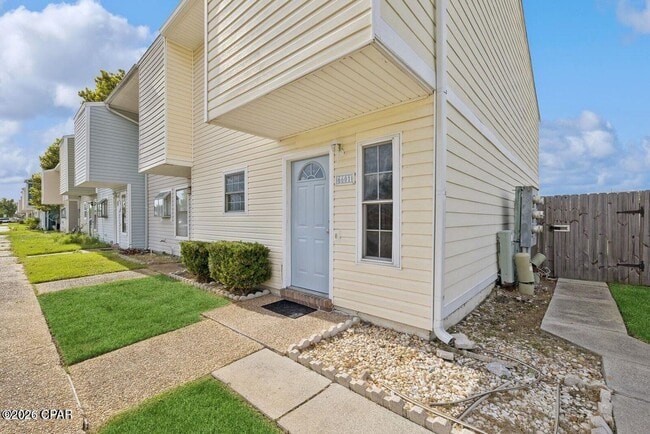 Building Photo - 6601 Pridgen St