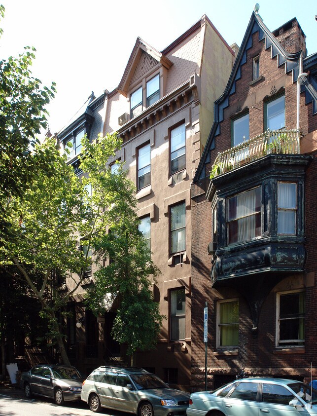Primary Photo - 2130 Spruce St