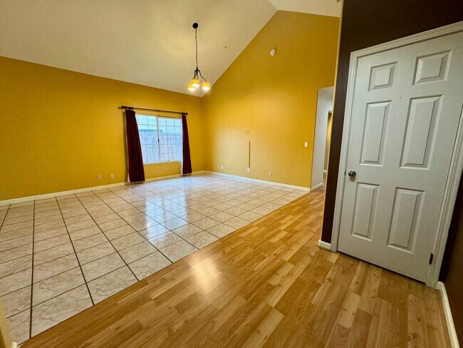 Foto del edificio - 1142 Rockhaven Ct. Salinas, CA 93906