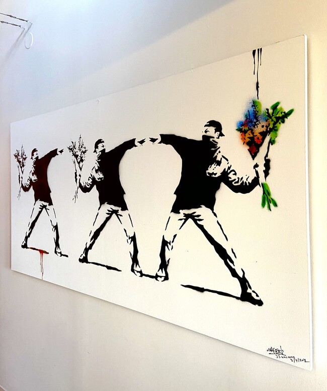 Building Photo - 333 S Desplaines St