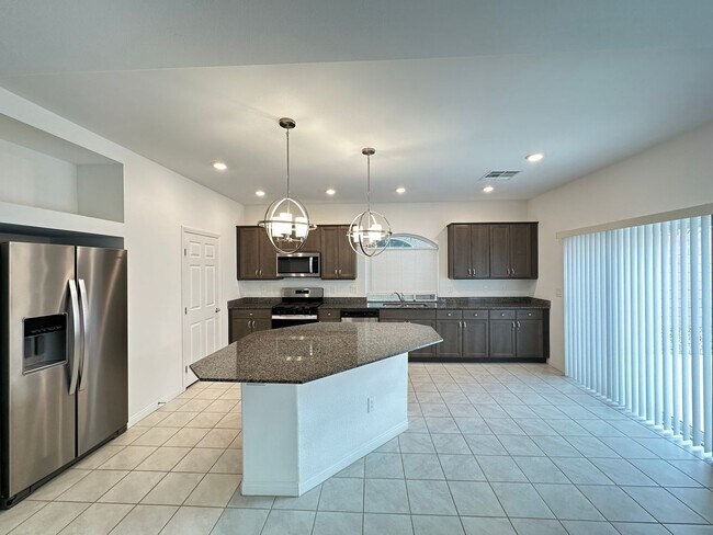 Foto del edificio - Robindale & Westwind - Phase 1