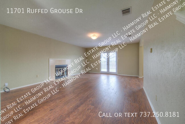 Foto del edificio - 11701 Ruffed Grouse Dr