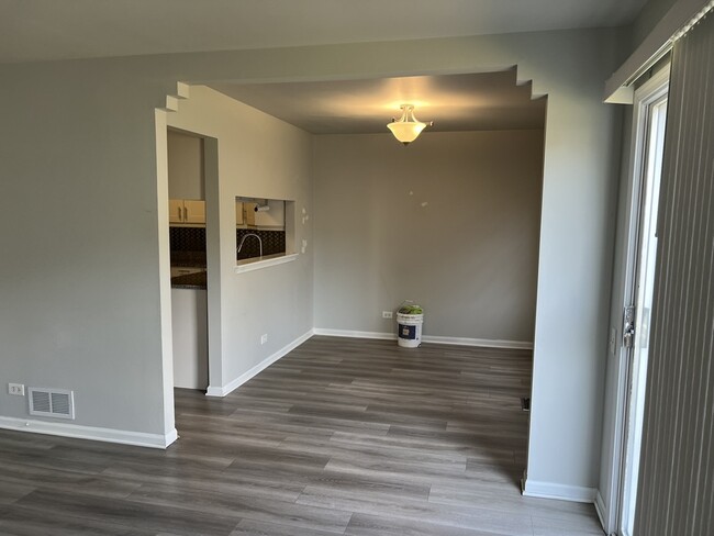 Dining Room - 673 Savannah Ln
