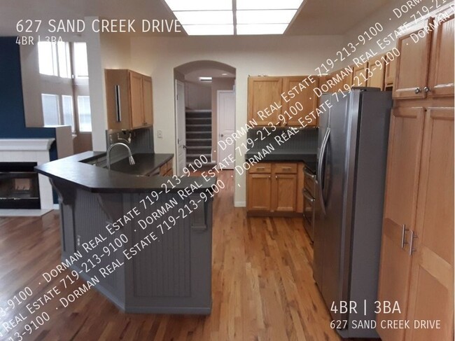 Building Photo - Gorgeous home in the Villages at Sandcreek!