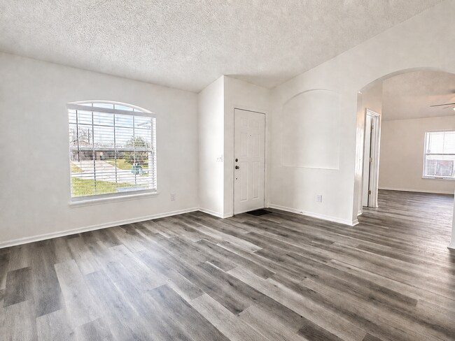 Foto del edificio - Affordable comfort with space where it counts - 3Bedrooms / 2Baths home in Deltona!